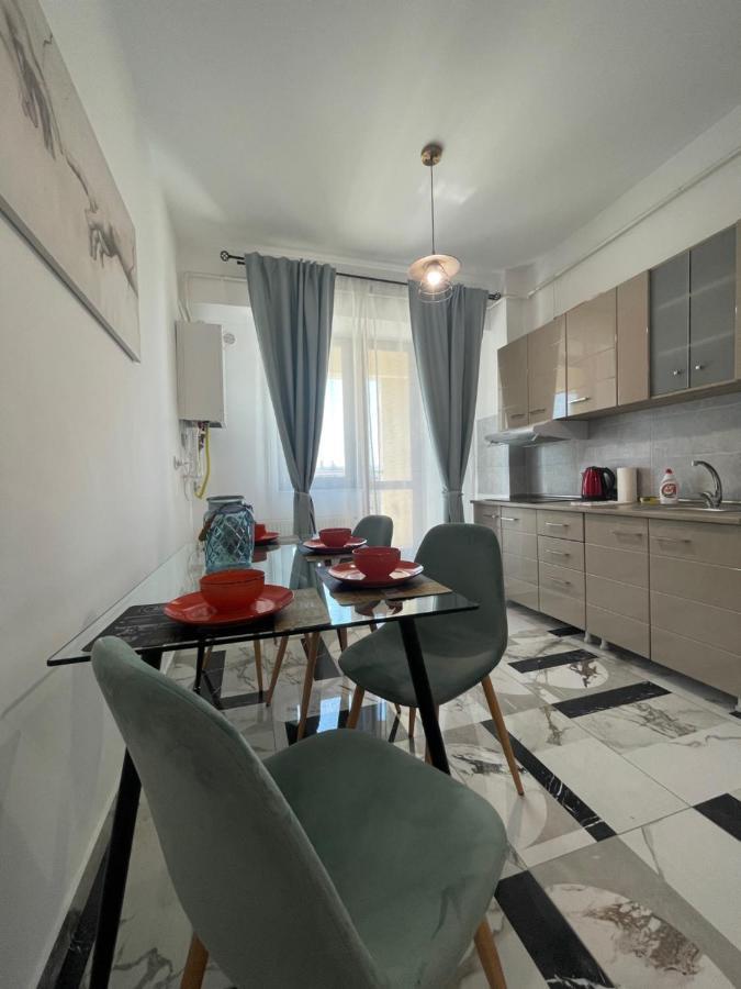 Family Apartment Near Palas Mall Ясси Екстер'єр фото